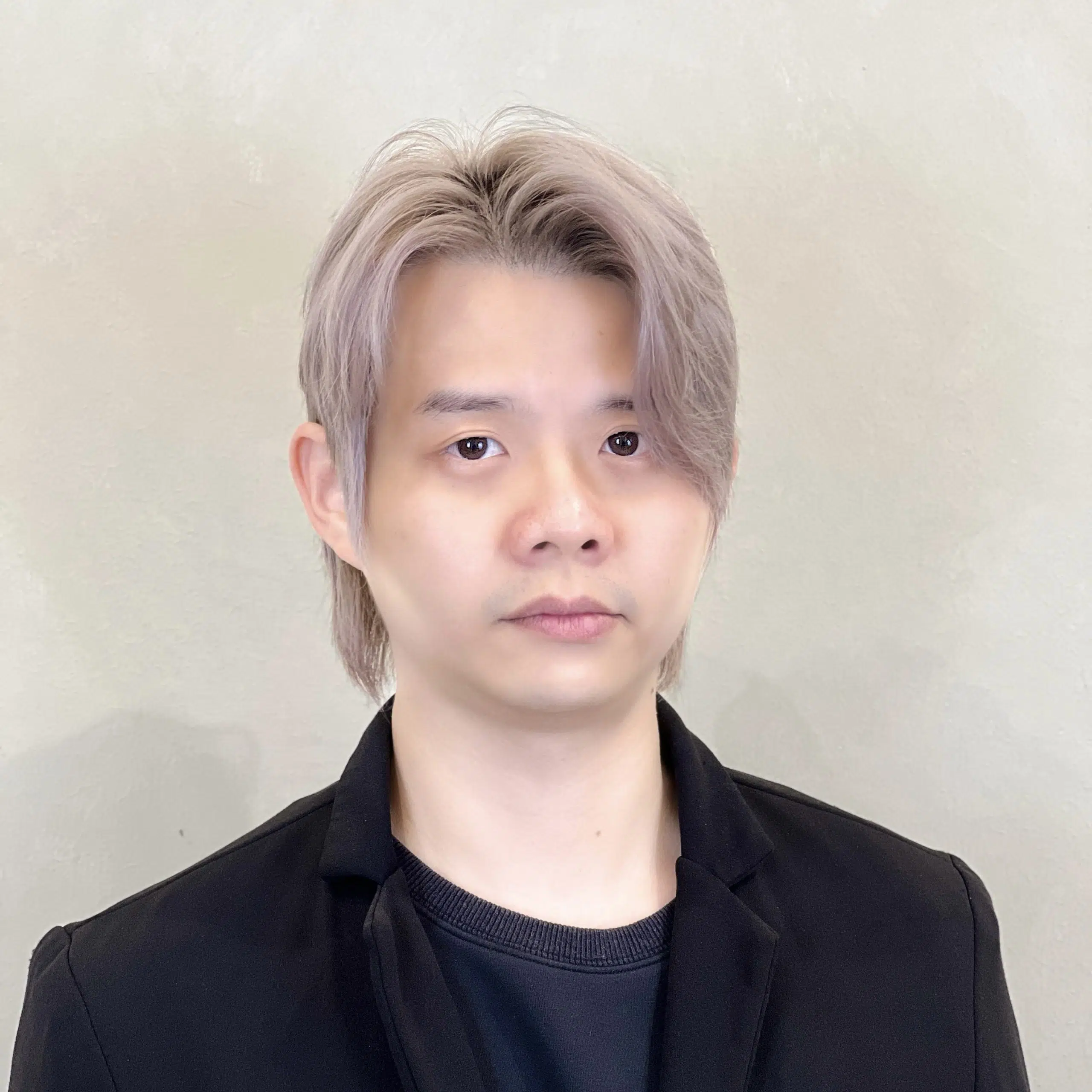 Nicholas Chan, Senior Leading Stylist at Bonbon Blowout Bar+ with 14 years experience.